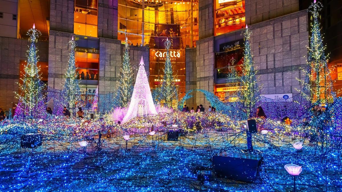 El encendido de luces que anuncia la Navidad en Tokio