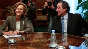 La vicepresidenta segona del Govern i ministra d’Economia i Hisenda, Elena Salgado, s’ha reunit aquest matí amb el recentment elegit president de la CEOE, Joan Rosell.