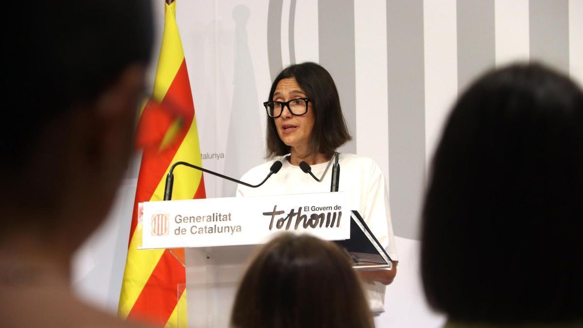 La consellera d'Interior, Núria Parlon, durant la roda de premsa per presentar el bessó digital