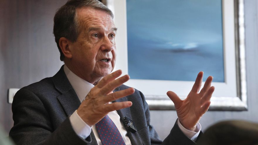 Caballero felicita a A Coruña por solicitar la facultad de Medicina y apremia a la UVigo para iniciar la tramitación