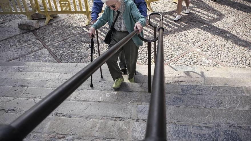 Alrededor de 17.000 personas mayores de 65 años viven solas en Palma, la mayoría mujeres.