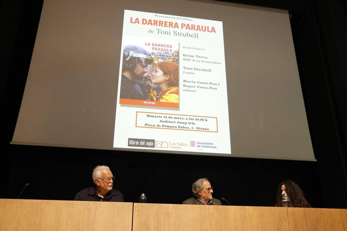 Girona. Auditori Irla. Presentacio de la novel·la "La darrera paraula" de Toni Strubell.