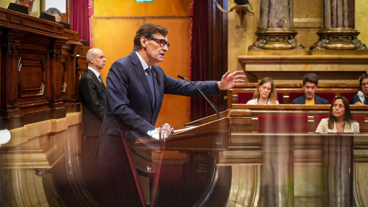 Salvador Illa anuncia que Catalunya gestionará 300 solares y 13.000 pisos de la Sareb