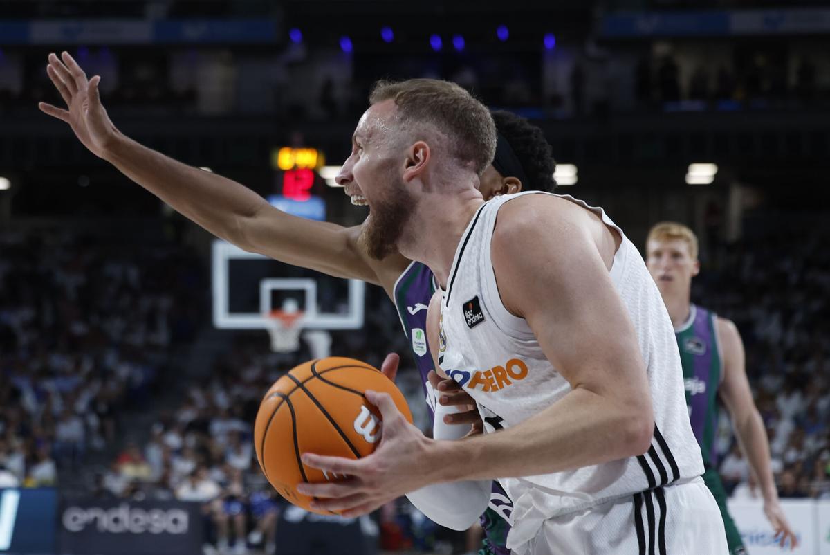 Musa scored four triples in the first quarter of Real Madrid-Unicaja.