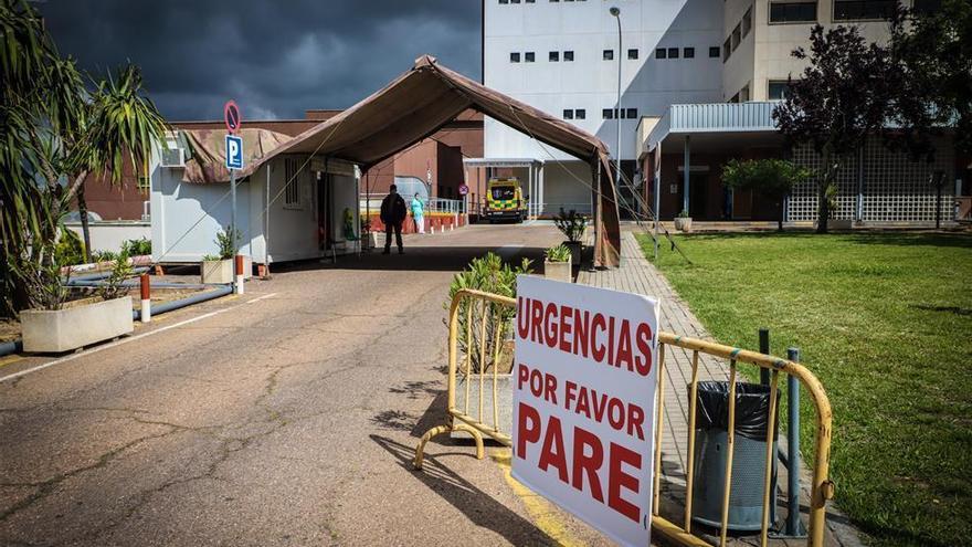 El Hospital Universitario de Badajoz lleva el itinerario de covid a Observación de Urgencias