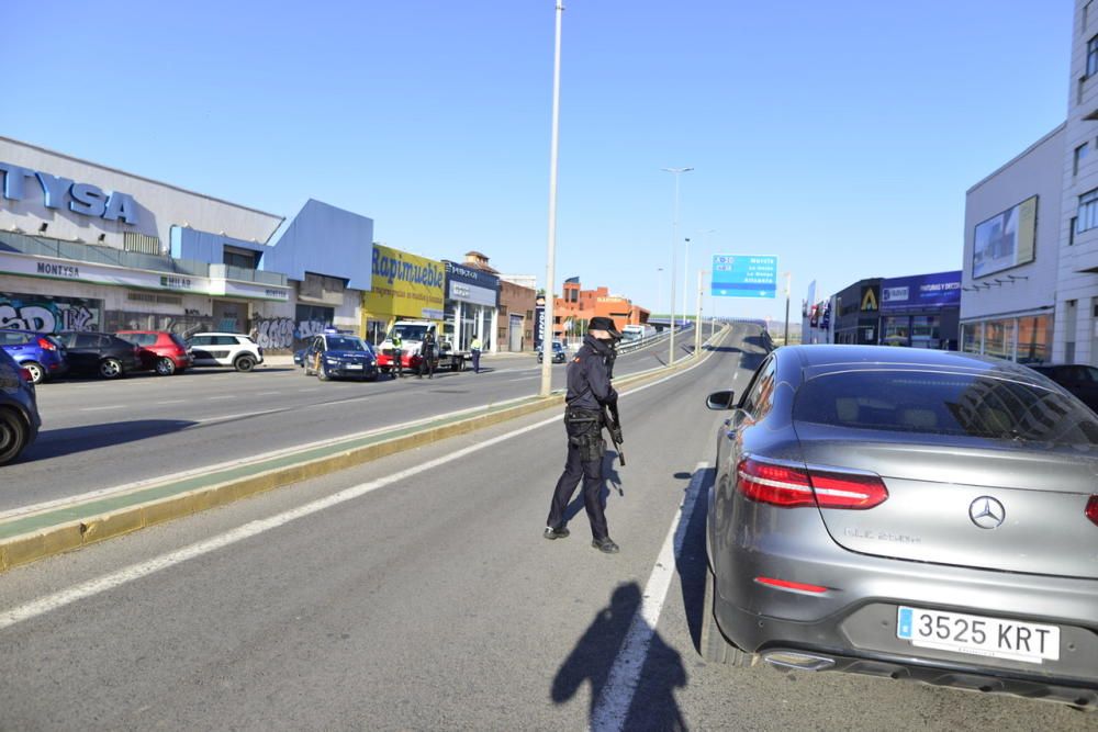 Controles en Cartagena para formar al confinamiento