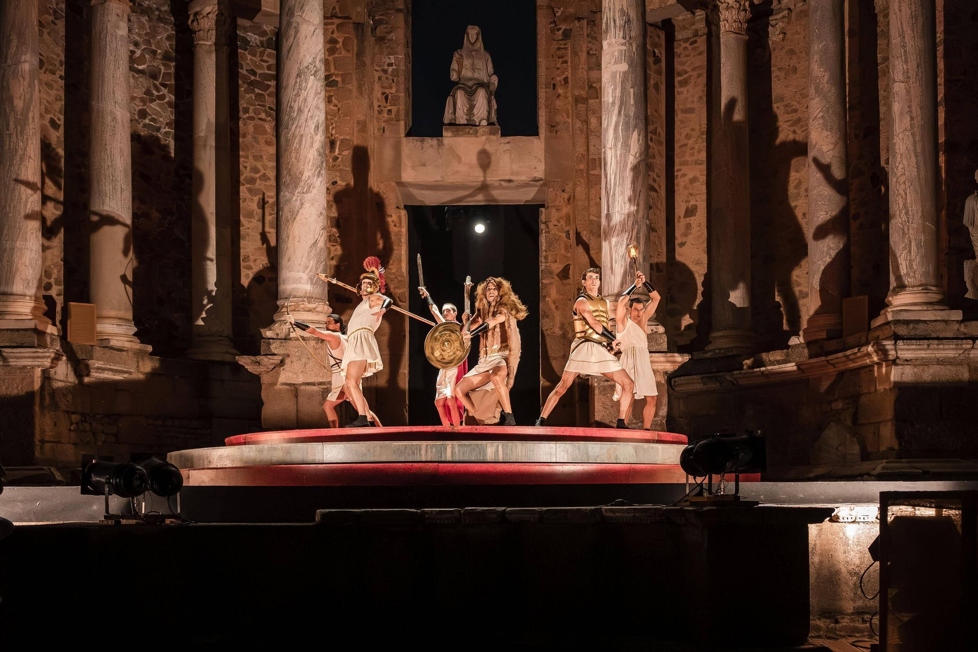 Las imágenes de &#039;Alejandro y el eunuco persa&#039;, la obra de esta semana del Festival Internacional de Teatro Clásico de Mérid