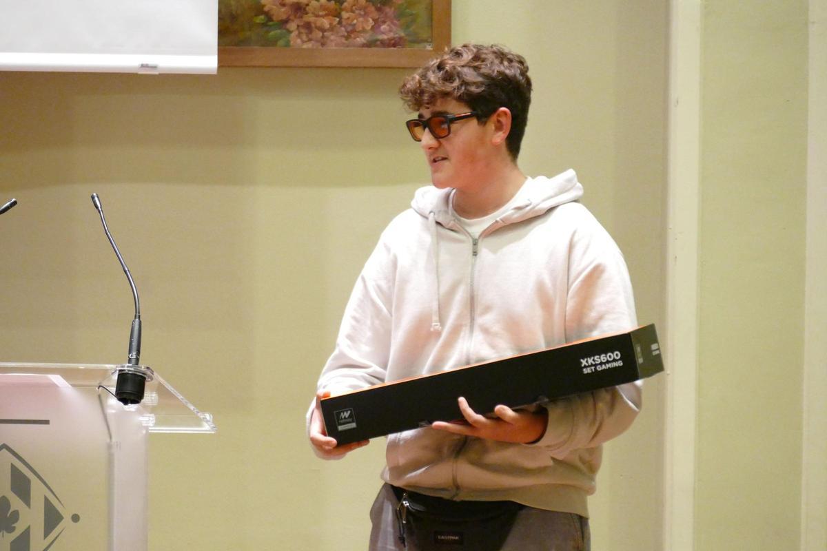 EN IMATGES | Figueres celebra el Dia de la Dona amb els Premis Maria Rosa Ymbert, la lectura del manifest i una taula rodona d'escriptores