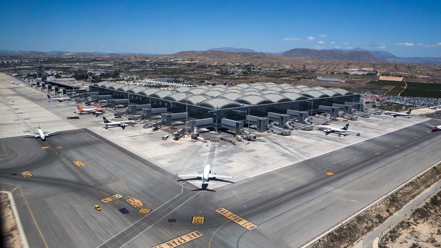 El aeropuerto de Alicante-Elche es el mejor de Europa en su categoría