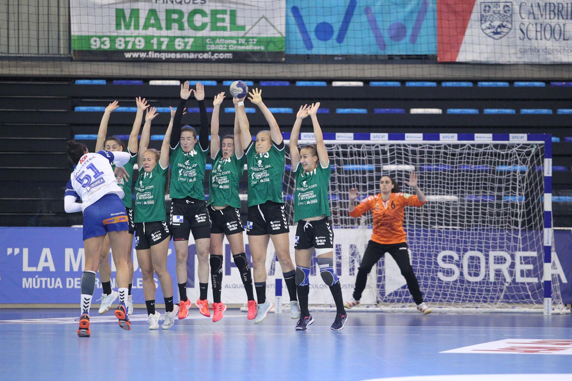 Paseo del Elche de balonmano femenino en Europa