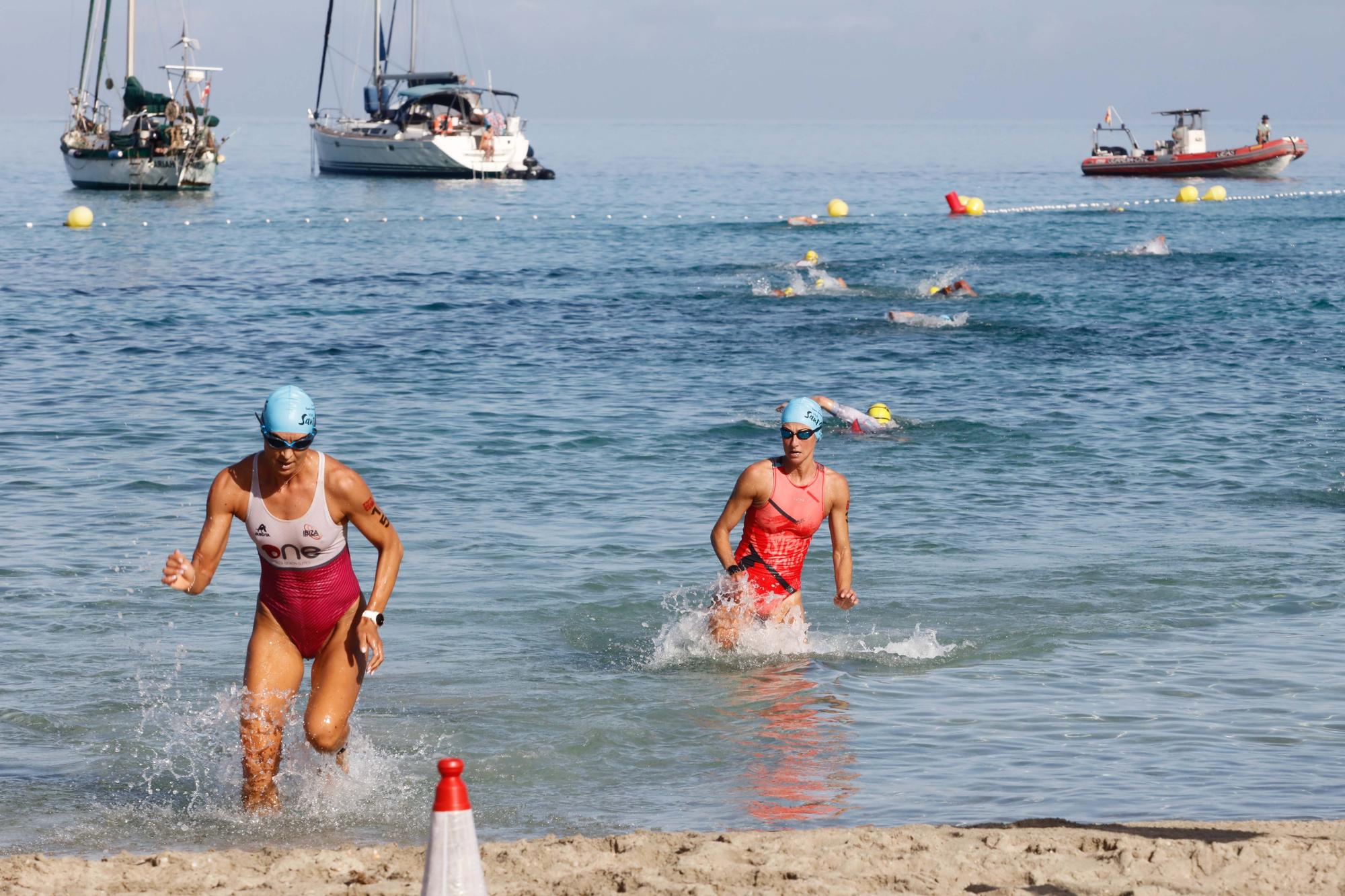 Los ibicencos Aritz Rodríguez e Irati Matas vencen en el Acuatlón Canal de Nado Sant Antoni 2022