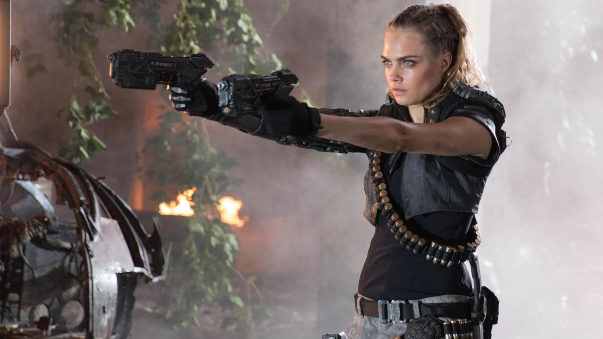 Cara Delevingne Call of Duty