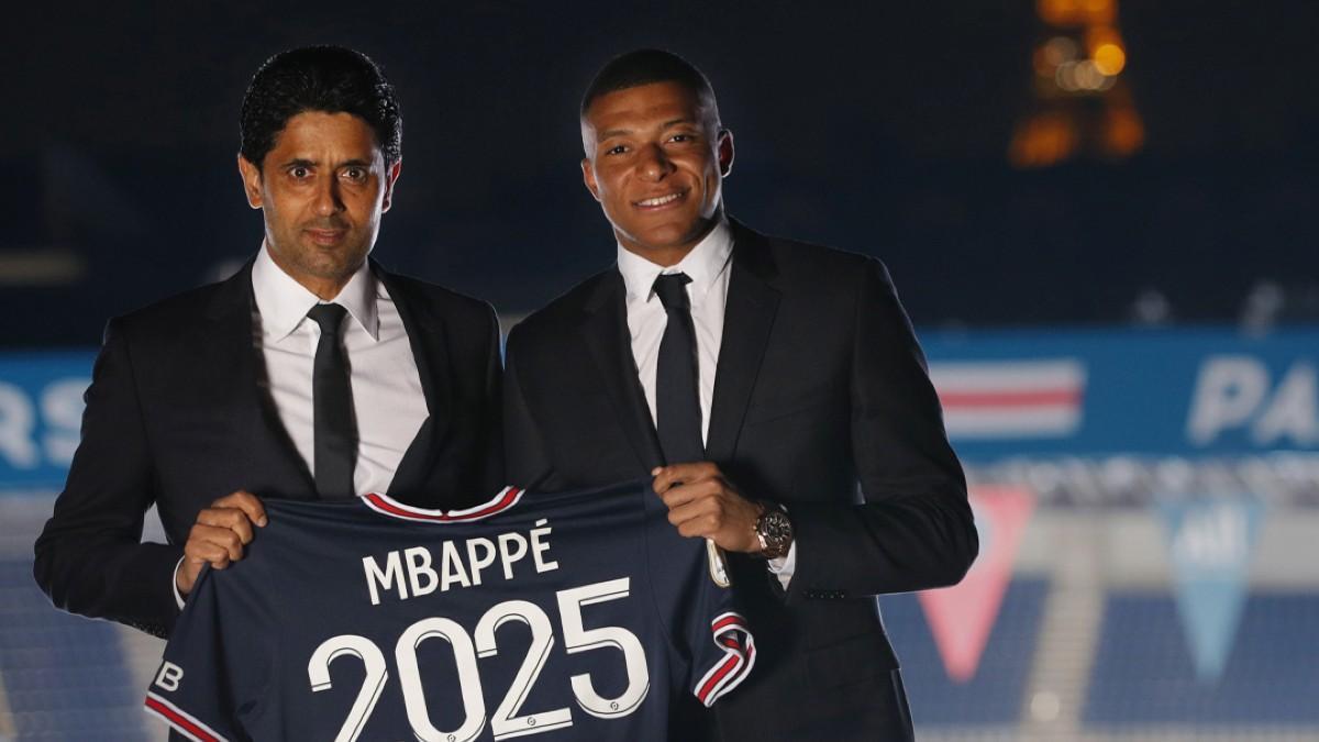 El presidente Nasser Al-Khelaïfi y Mbappe toman la palabra