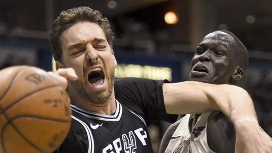 Pau Gasol brilla sin premio en Milwaukee