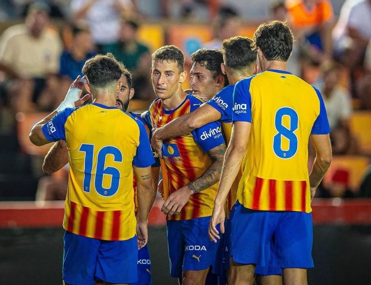El Valencia CF celebrando el gol de Dani Raba