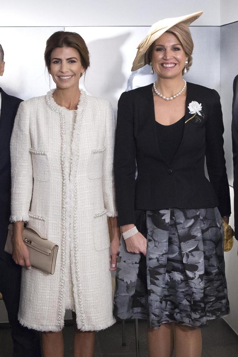 Duelo de estilo entre Juliana Awada y Máxima de Holanda: blanco vs. negro