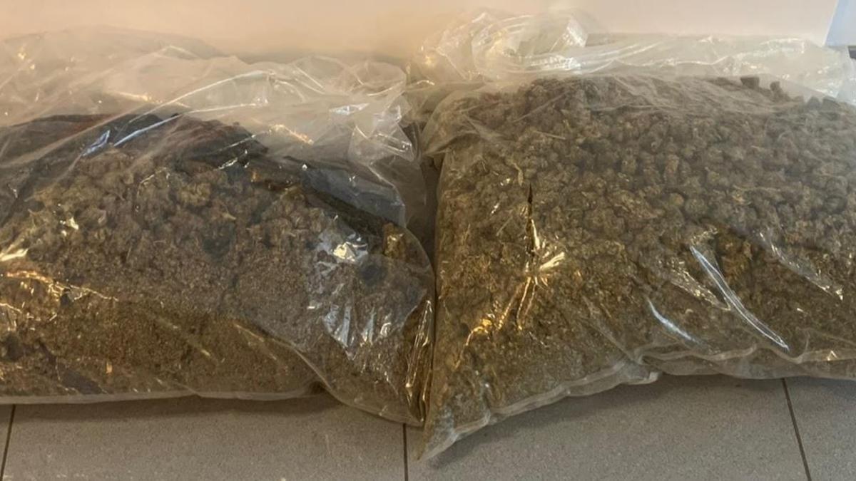 Els quatre quilograms de marihuana trobats en el maleter d&#039;un cotxe a Berga