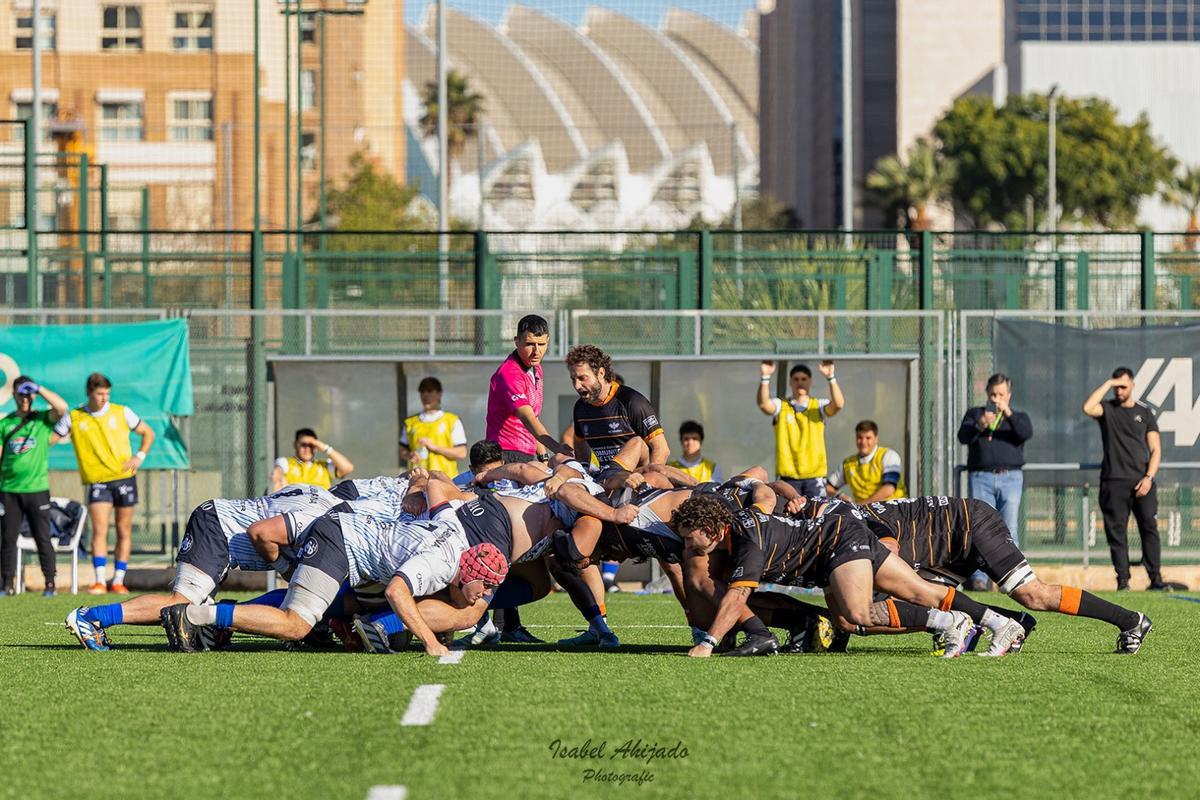 FibraValencia-Les Abelles, recibía al conjunto sevillano Real Ciencias La Carloteña en la sexta jornada de la División de Honor.