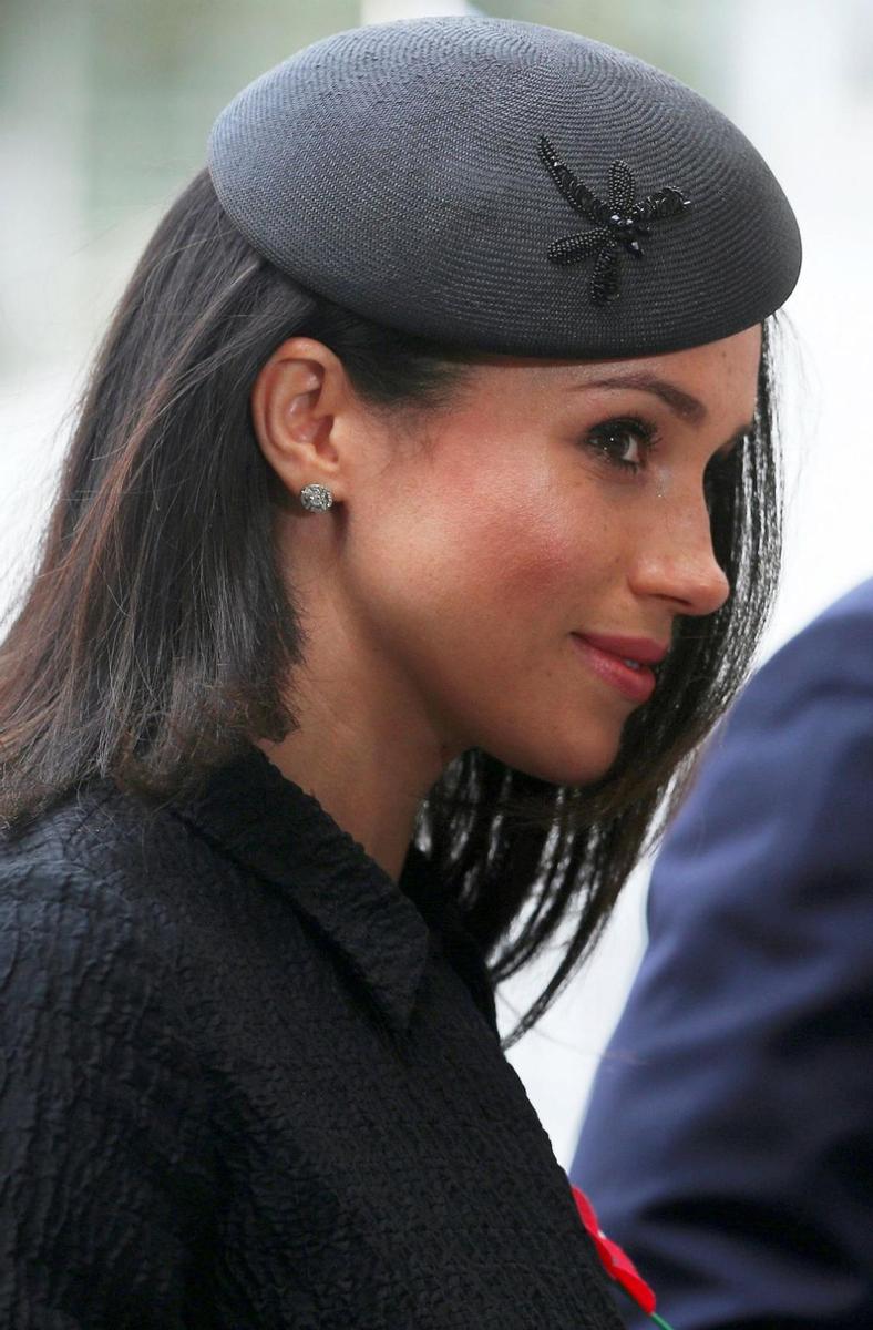 Detalle del casquete de Meghan Markle