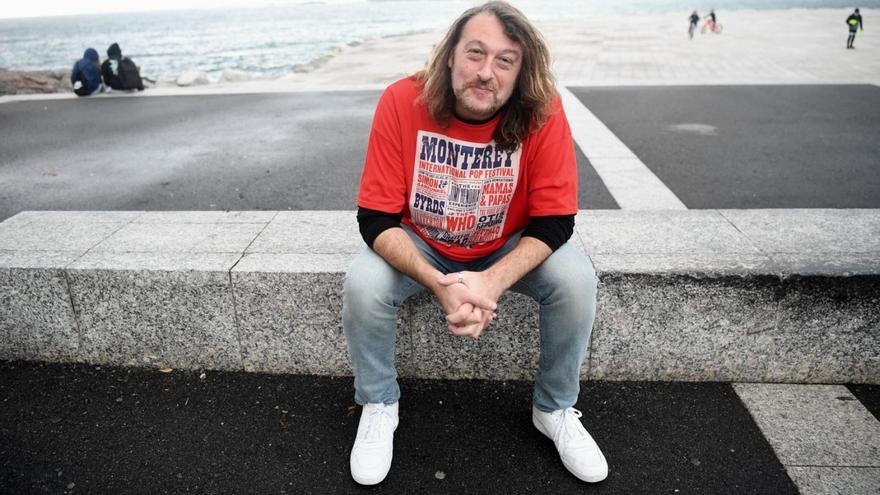 Felipe Cabrerizo, coautor de ‘La Codorniz, de la revista a la pantalla y viceversa’. | // CARLOS PARDELLAS