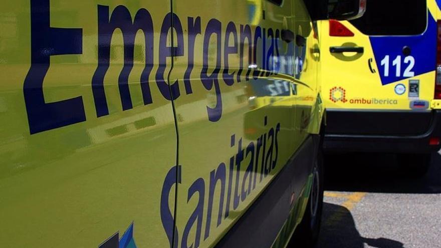 Un fallecido y una mujer herida tras colisionar un turismo contra un muro en Segovia