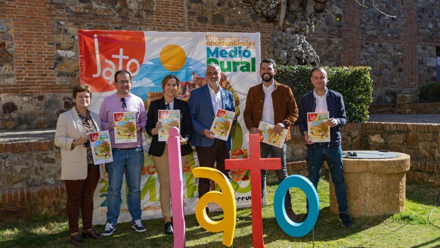 «La plaza de Santa María animará a invertir y emprender en los pueblos»