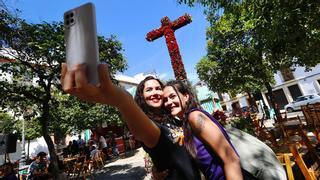 Cruces de mayo en Córdoba: el origen de una fiesta popular que suma décadas de tradición