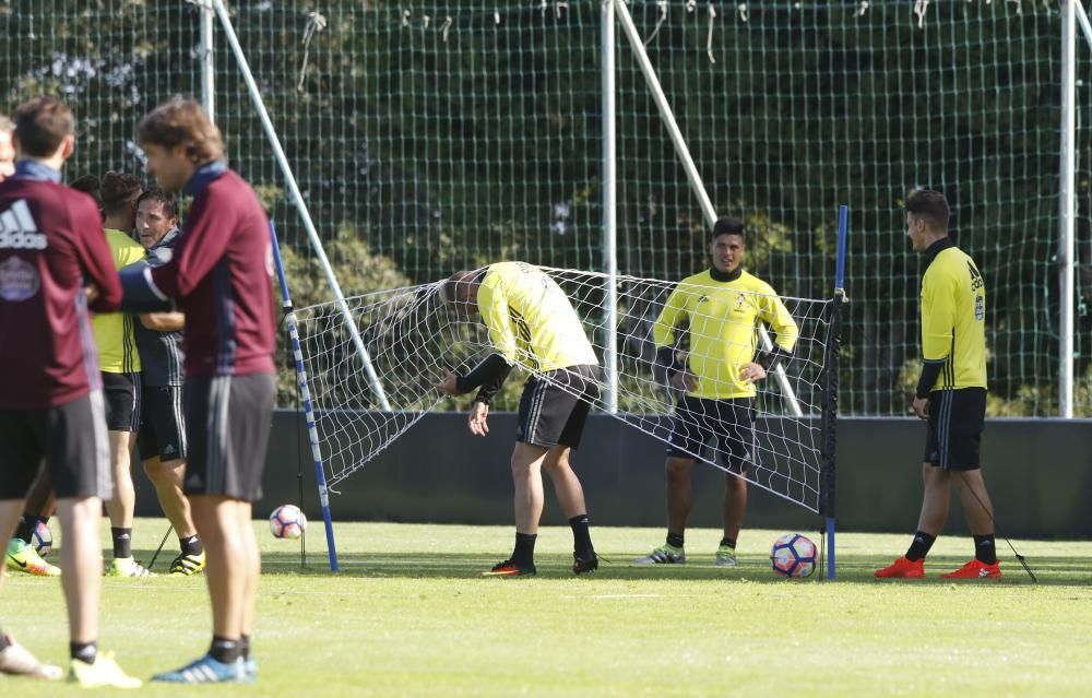 Los jugadores del Celta ultiman los preparativos antes de debutar en Liga en la temporada 2016/2017