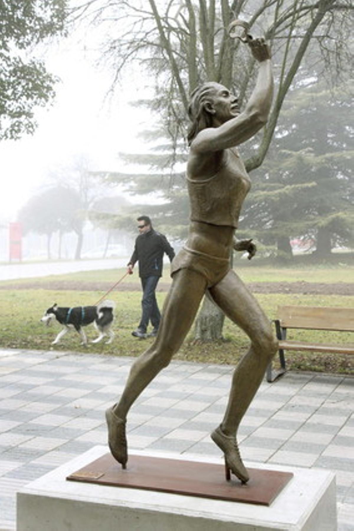 El bronze de l’atleta Marta Domínguez realitzat per Luis Alonso. El bronze de l’atleta Marta Domínguez realitzat per Luis Alonso.