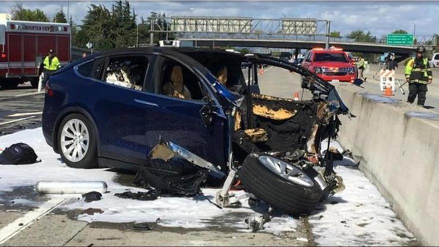 Segunda muerte de un Tesla en modo piloto automático