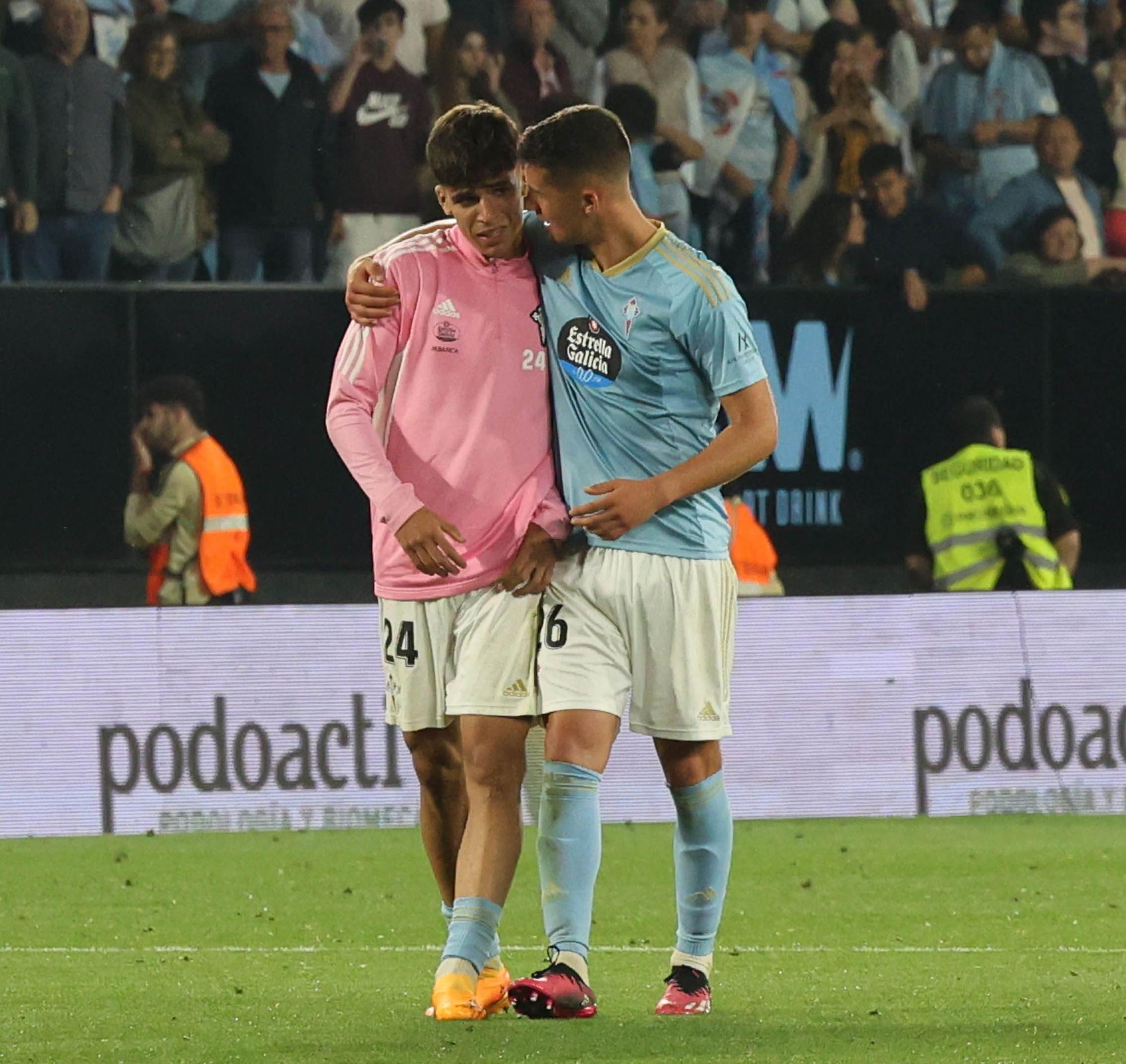 Lágrimas de felicidad en Balaídos: otro final de temporada agónico del Celta