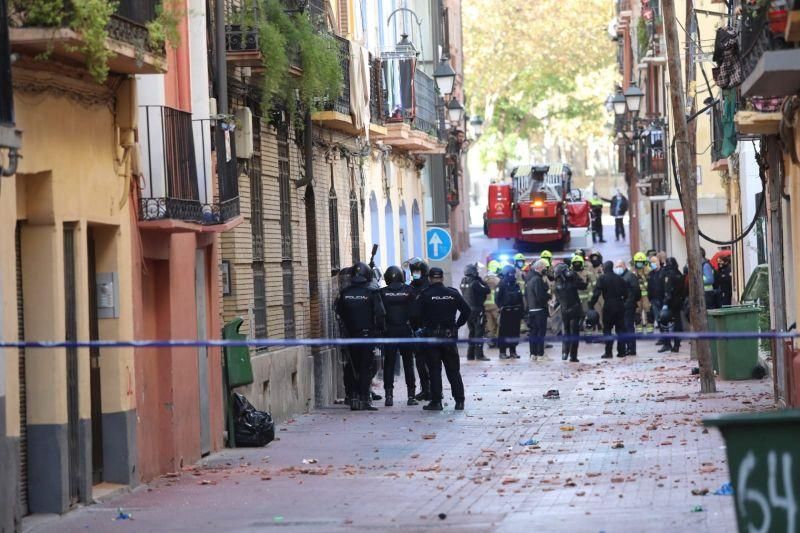 Tres okupas, detenidos en Pignatelli tras otra espectacular operación policial