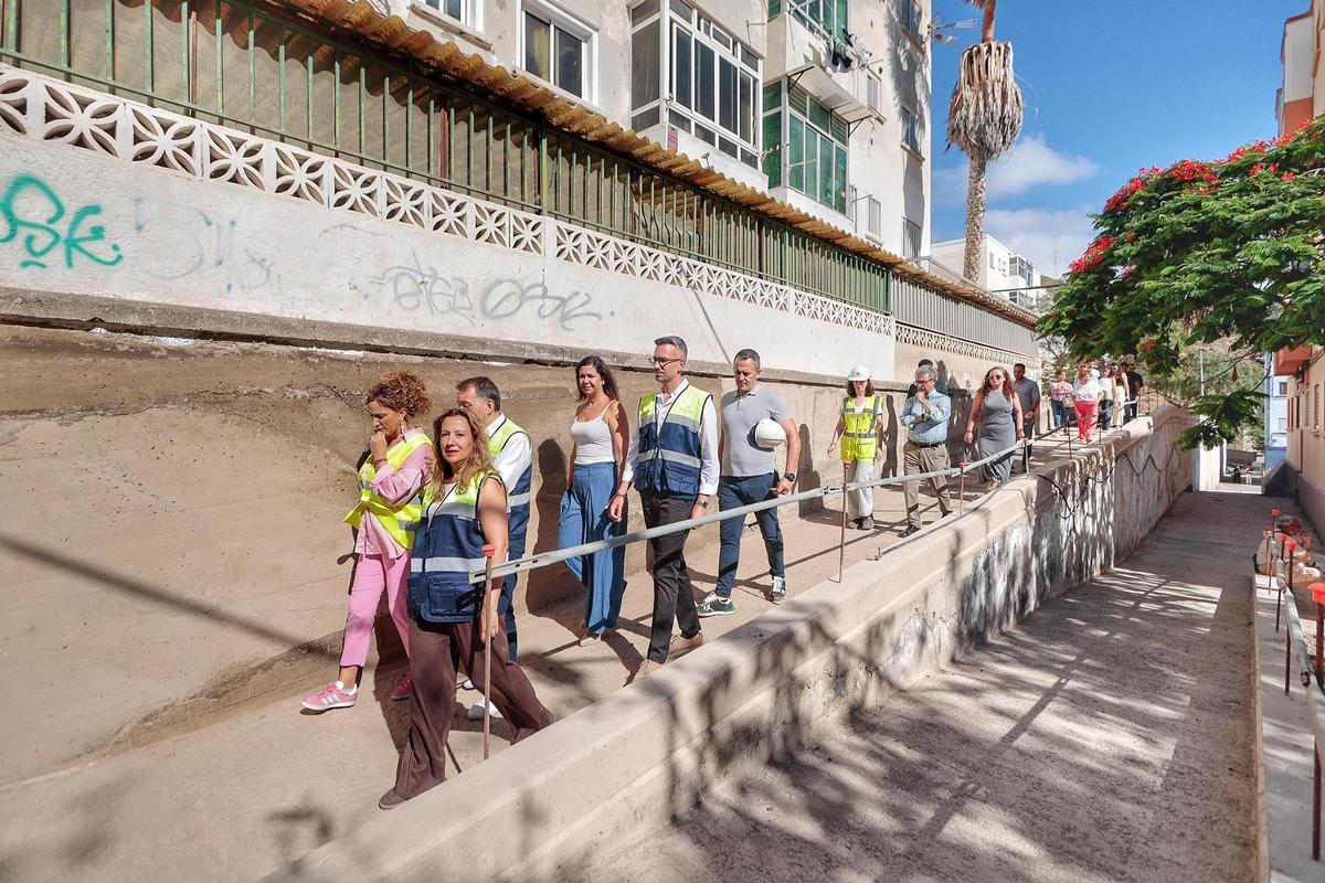 Obras de accesibilidad en la plaza de las Mil Viviendas de La Salud