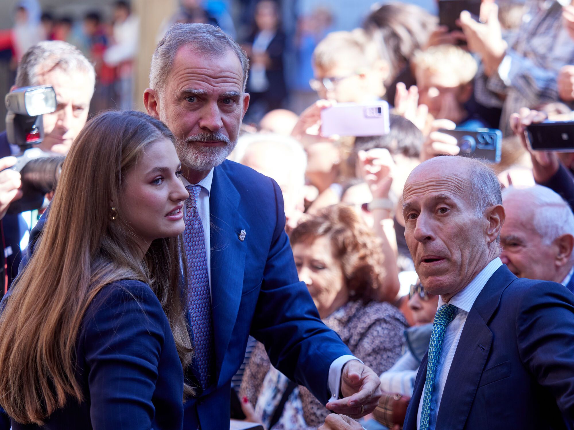 EN IMÁGENES: Leonor se da un baño de multitudes en su estreno como Princesa de Viana