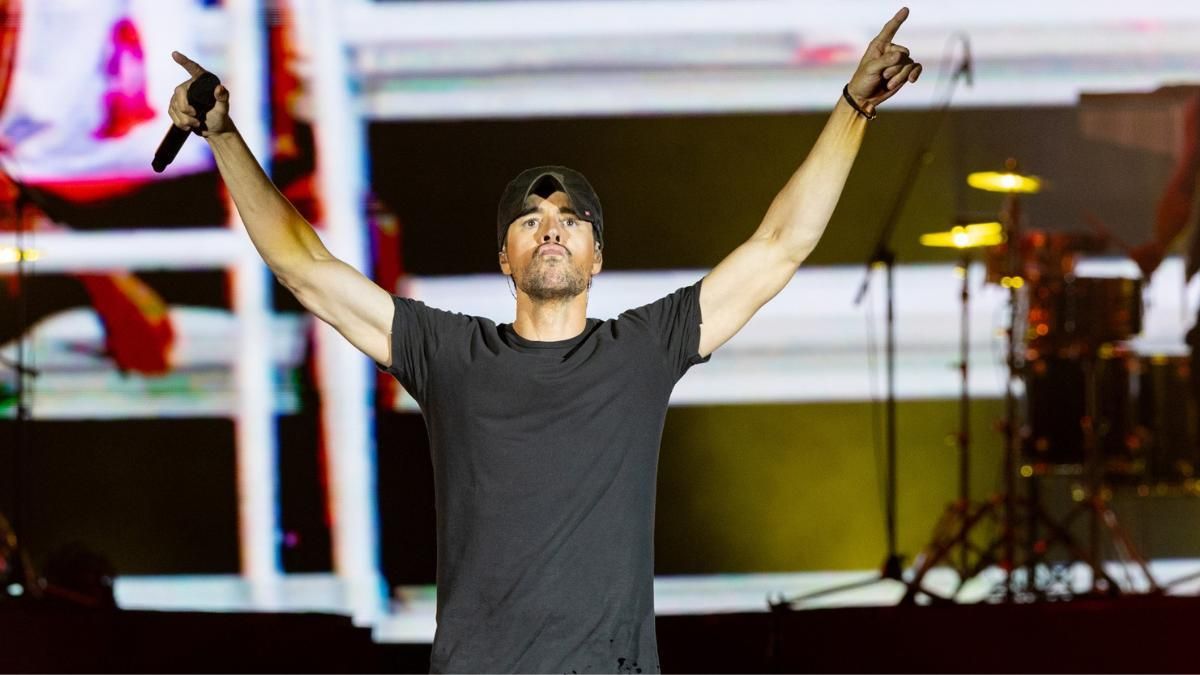 Enrique Iglesias durante el concierto en Canarias