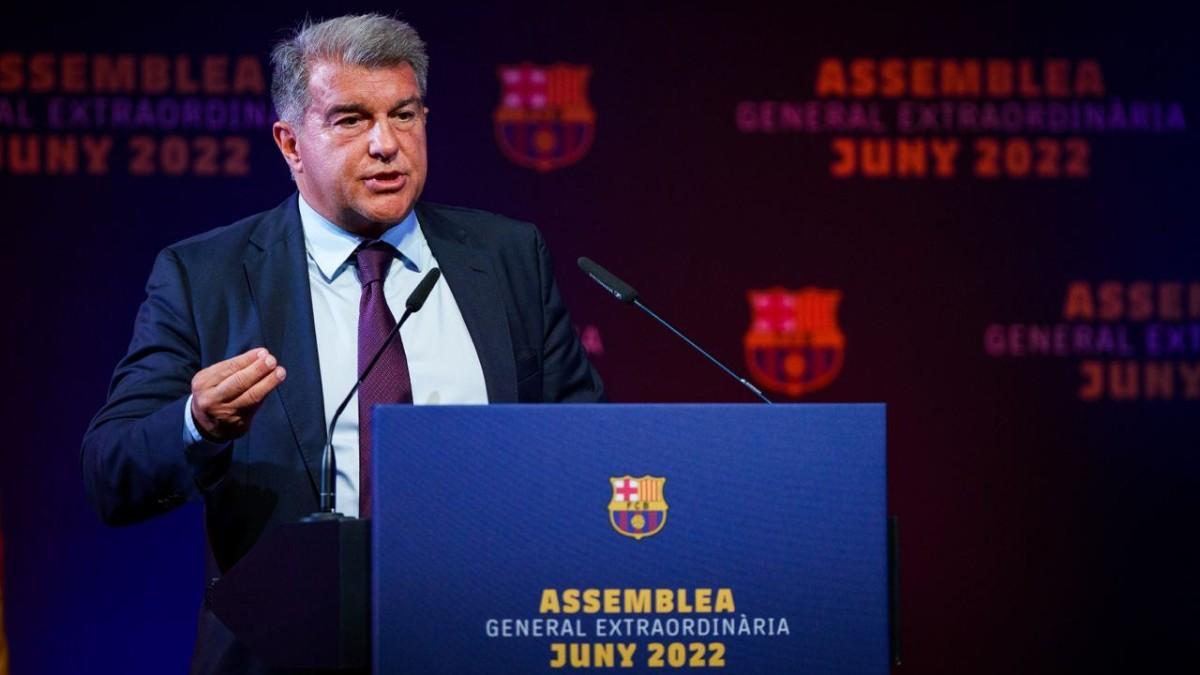 "Mientras yo sea el presidente del FC Barcelona, el club siempre será propiedad de los socios"