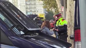 Els Mossos s’han vist obligats a desallotjar els piquets de l’estació d’autobusos Barcelona Nord.