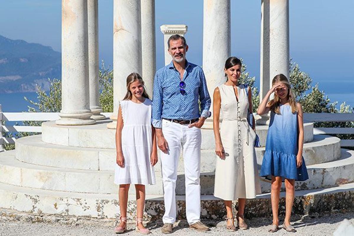 La familia real con sus hijas en Mallorca