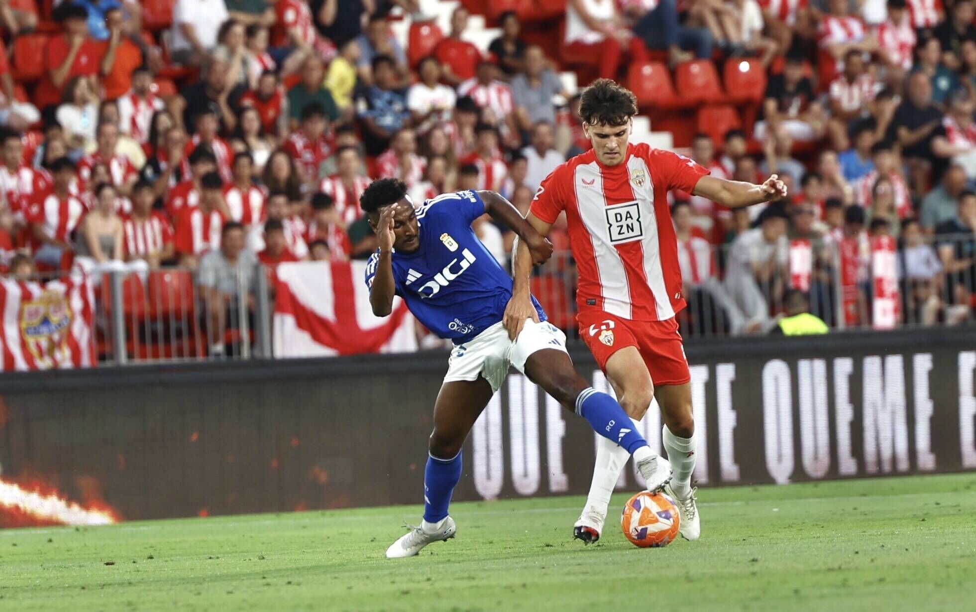 Así fue el primer partido del play-off entre el Almería y el Real Oviedo 