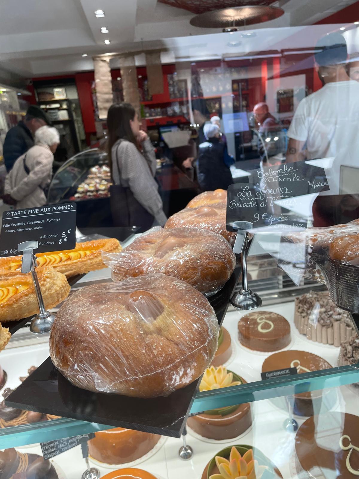 Venta de monas en Vaison-la-Romaine, sur de Francia.