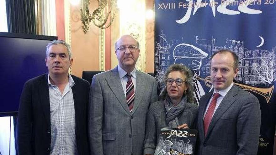 Eduardo Rodríguez, Agustín Fernández, Ana Garrido y Marco Vázquez presentaron ayer el festival.  // Iñaki Osorio