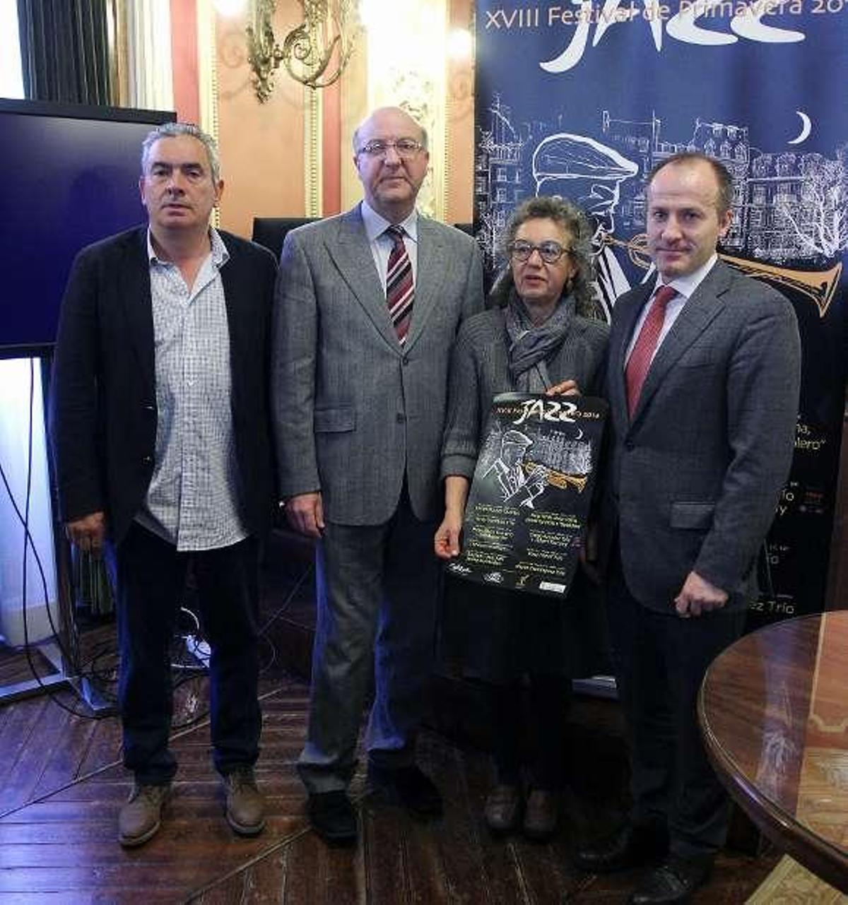 Eduardo Rodríguez, Agustín Fernández, Ana Garrido y Marco Vázquez presentaron ayer el festival. // Iñaki Osorio