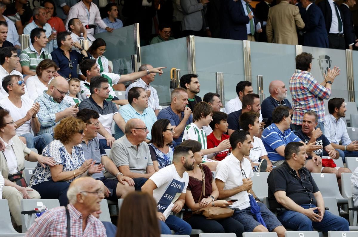 La afición cordobesista en el partido contra el Alarcón