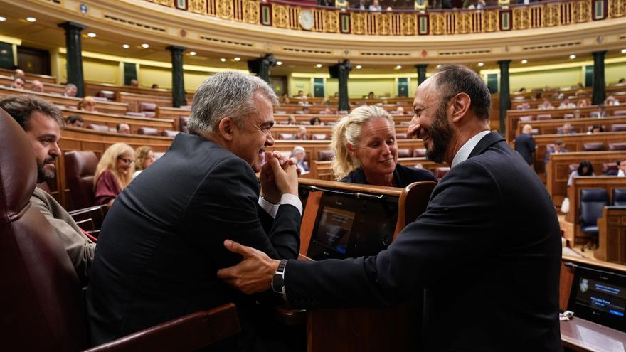 Dirigentes del PSOE andaluz piden una transición ordenada y sentencian: &quot;El &#039;sanchismo&#039; ha muerto&quot;