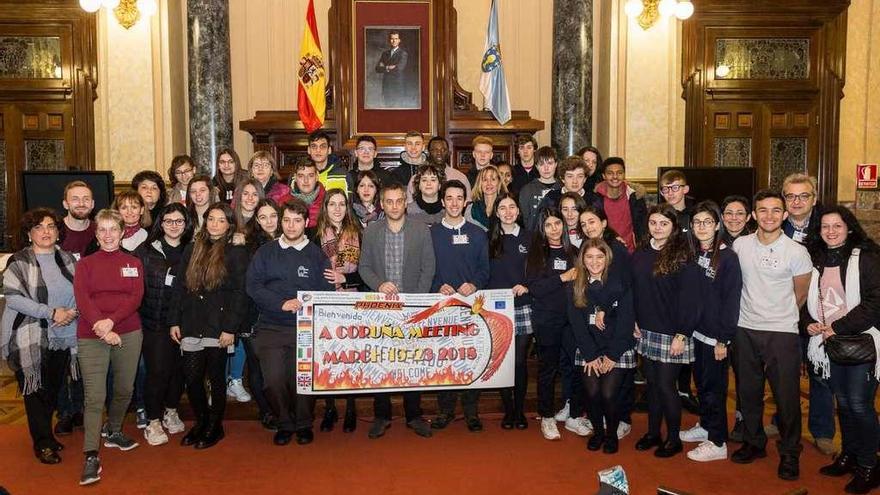 Alumnos Erasmus de la Grande Obra de Atocha visitan el Concello