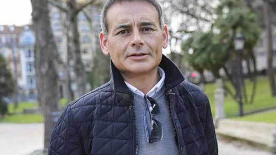 Pedro Luis González, en el Campo San Francisco de Oviedo.