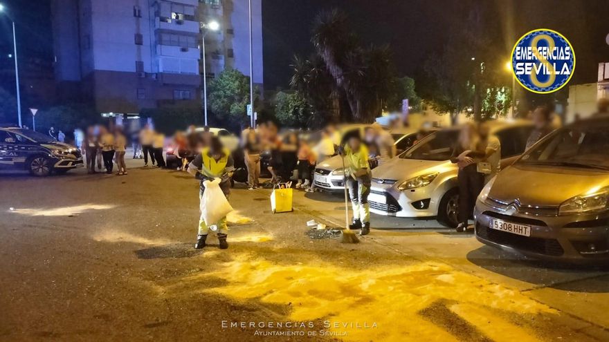 Aparatoso accidente en Cerro Amate: un conductor ebrio se estampa contra cuatro vehículos aparcados