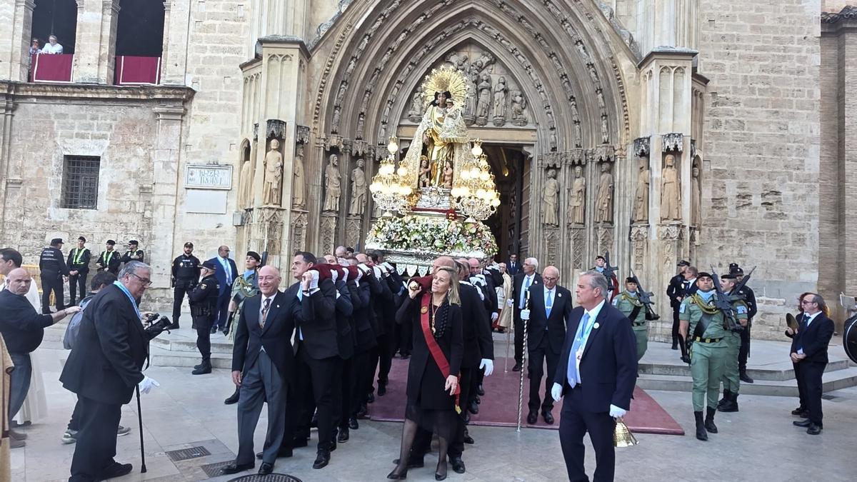 Procesión de la Virgen de los Desamparados de València 2025