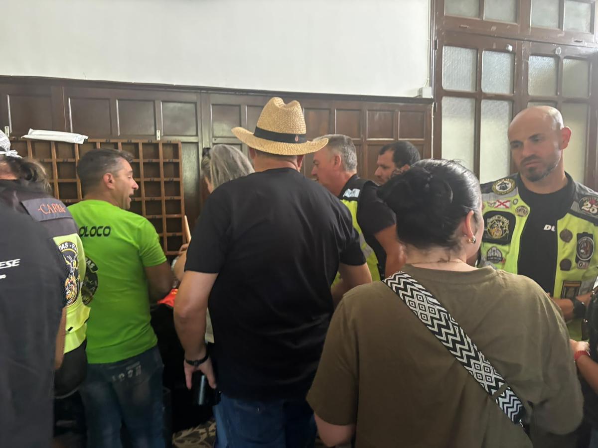 Concentración de motos Ruedas Raras en Toro