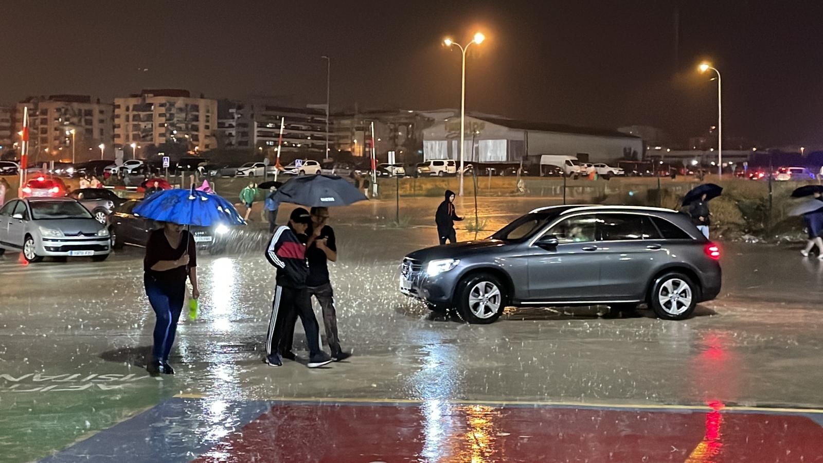 La fuerte lluvia obliga a retrasar el Elche-Mallorca